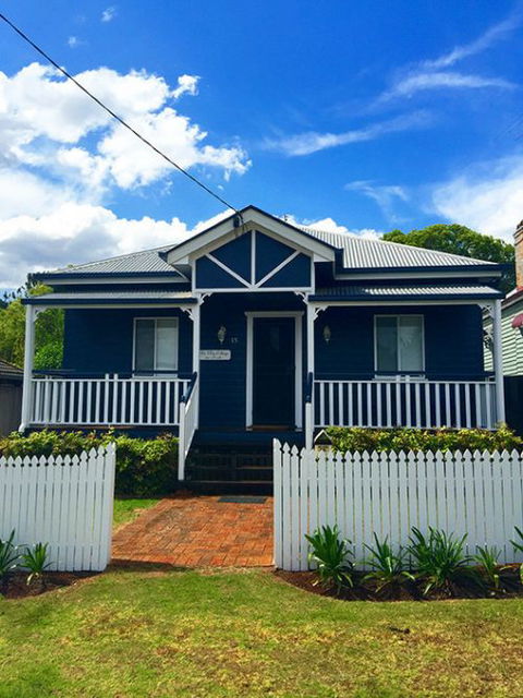 The Blue Cottage On Kent - Accommodation Daintree 9