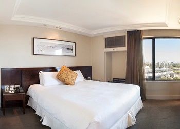 Pullman Melbourne On The Park - Accommodation Daintree 7