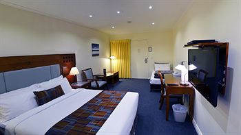 Best Western Plus Buckingham International - Accommodation Daintree 5