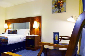 Best Western Plus Buckingham International - Accommodation Daintree 32
