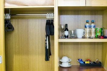 Best Western Plus Buckingham International - Accommodation Daintree 38