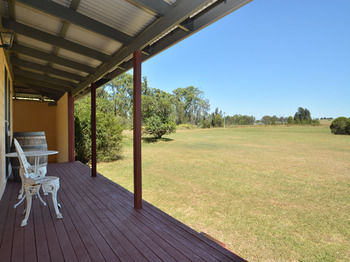 Madigan Wine Country Cottages - Accommodation Daintree 20