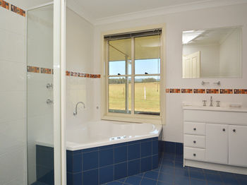 Madigan Wine Country Cottages - Accommodation Daintree 26
