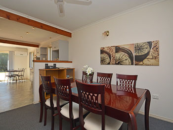 Madigan Wine Country Cottages - Accommodation Daintree 65