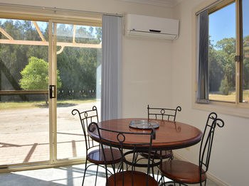Madigan Wine Country Cottages - Accommodation Daintree 66