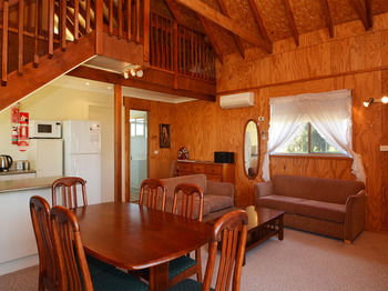 Madigan Wine Country Cottages - Accommodation Daintree 81