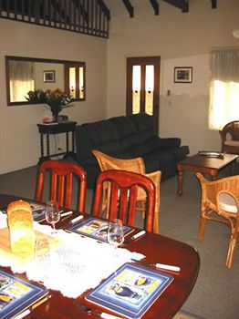 Madigan Wine Country Cottages - Accommodation Daintree 15