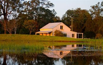 Madigan Wine Country Cottages - Accommodation Daintree 18