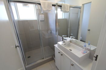 Drummond Apartments Services - Accommodation Daintree 3