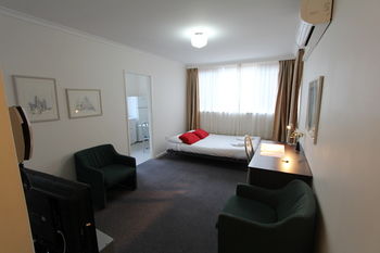 Drummond Apartments Services - Accommodation Daintree 4