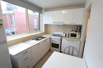 Drummond Apartments Services - Accommodation Daintree 14