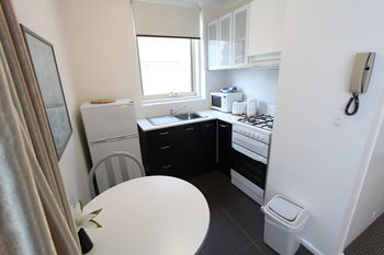 Drummond Apartments Services - Accommodation Daintree 16