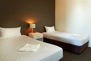 City Edge Serviced Apartments East Melbourne - Accommodation Daintree 5