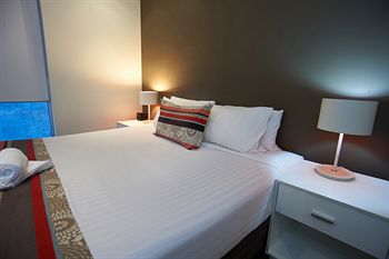 City Edge Serviced Apartments East Melbourne - Accommodation Daintree 12