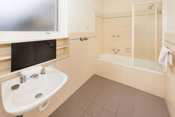 City Edge Serviced Apartments East Melbourne - Accommodation Daintree 45