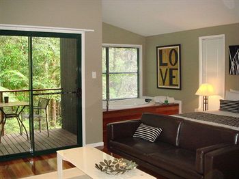 Amore On Buderim Luxury Rainforest Cabins - Accommodation Daintree 9
