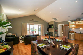 Lilies Luxury Retreats - Accommodation Daintree 32