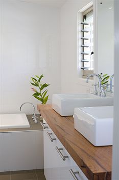 Lilies Luxury Retreats - Accommodation Daintree 11