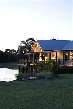 Lilies Luxury Retreats - Accommodation Daintree 12