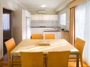 Kimberley Gardens Hotel & Serviced Apartments - Accommodation Daintree 27