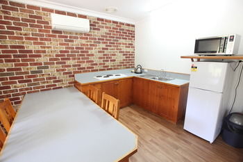 Federation Gardens & Possums Hideaway - Accommodation Daintree 13