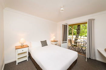 Federation Gardens & Possums Hideaway - Accommodation Daintree 31