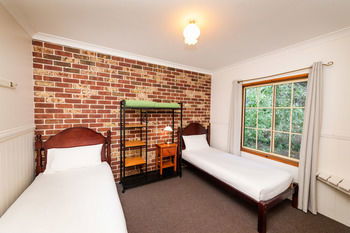 Federation Gardens & Possums Hideaway - Accommodation Daintree 36
