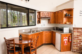 Federation Gardens & Possums Hideaway - Accommodation Daintree 45