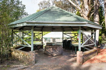Federation Gardens & Possums Hideaway - Accommodation Daintree 61