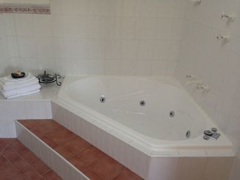 Valley Of The Waters B&B - Accommodation Daintree 8