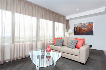 ALT Tower Serviced Apartments - Accommodation Daintree 6