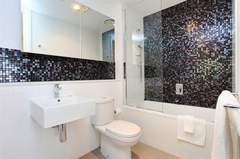 ALT Tower Serviced Apartments - Accommodation Daintree 9