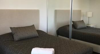 ALT Tower Serviced Apartments - Accommodation Daintree 18