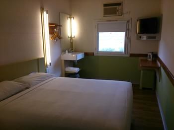 Ibis Budget Fawkner - Accommodation Daintree 3