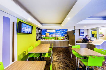 Ibis Budget Fawkner - Accommodation Daintree 13