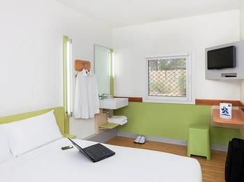 Ibis Budget Fawkner - Accommodation Daintree 24
