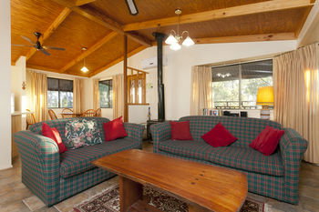 Eagleview Resort - Accommodation Daintree 31