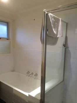 Australian Home Away Doncaster Elgar 2 - Accommodation Daintree 0