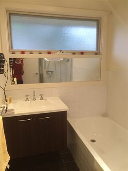 Australian Home Away Doncaster Elgar 2 - Accommodation Daintree 1