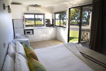 South Coast Retreat - Accommodation Daintree 32