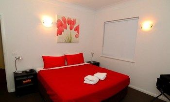 Albert Road Serviced Apartments - Accommodation Daintree 18