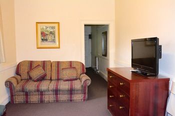 Magnolia Court Boutique Hotel Melbourne - Accommodation Daintree 11