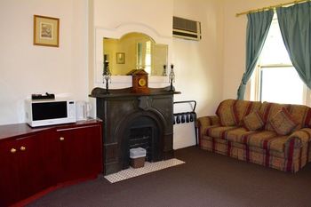 Magnolia Court Boutique Hotel Melbourne - Accommodation Daintree 57
