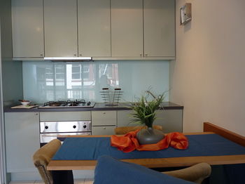 Australian Home Away @ Market Square Melbourne - Accommodation Daintree 5