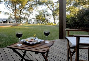 By The Beach B&B And Apartments - Accommodation Daintree 16