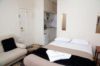 Carlton Terrace - Accommodation Daintree 12