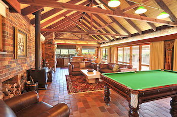 Langbrook Estate Cottages - Accommodation Daintree 1
