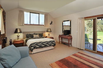 Langbrook Estate Cottages - Accommodation Daintree 6