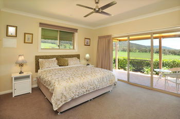 Langbrook Estate Cottages - Accommodation Daintree 11