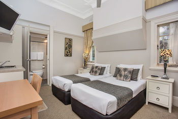 Boronia Lodge Burwood - Accommodation Daintree 3